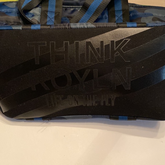 Think Royln double cargo pocket jr wingman! EUC - Picture 3 of 5